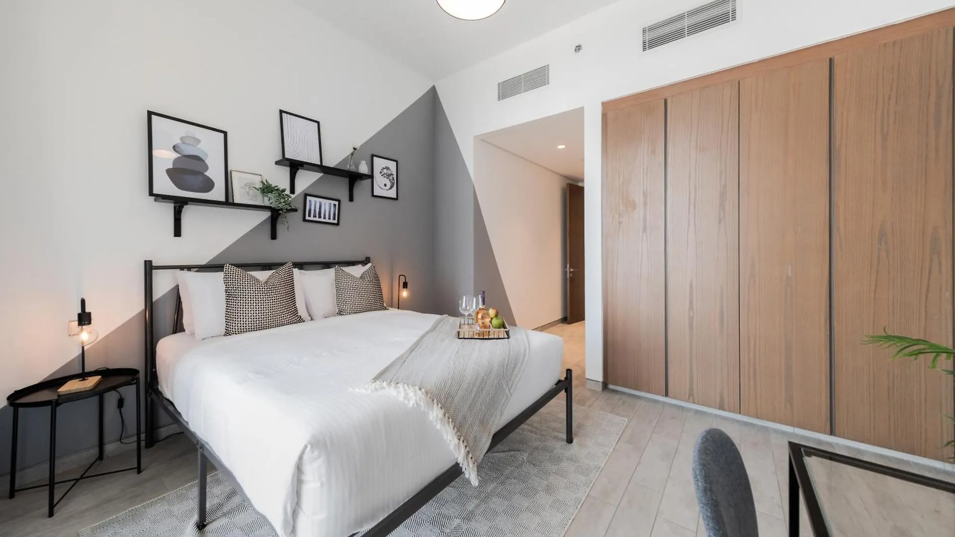 Eden'S Homes & Villas - Millennium Atria Residences 두바이