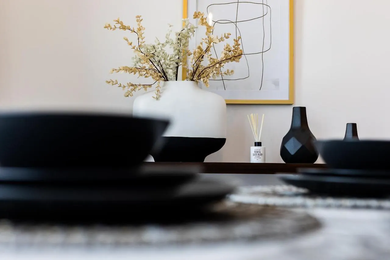 شقة Eden'S Homes & Villas - Millennium Atria Residences دبي الإمارات العربية المتحدة